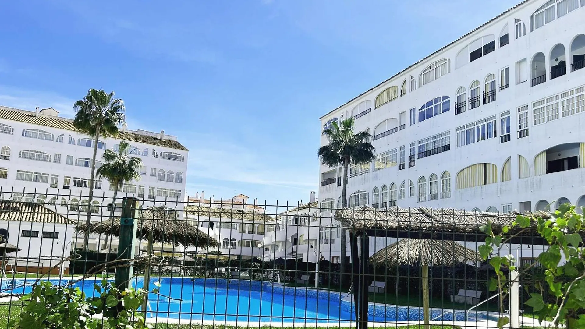 Life Apartments El Portil contacts